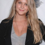 Esti Ginzburg — Self