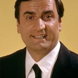 Альдо Маччоне — The Private Detective (segment "Il detective")