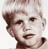 Stephen Shea — Linus van Pelt (voice)