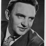 Stephen Murray — Mr. Gladstone