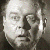 Niall MacGinnis — Roulin