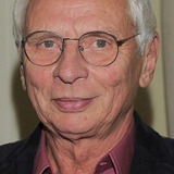 Миколай Грабовский — doktor Sobański, przyjaciel Andrzeja Winklera