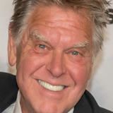 Пэт Фрэли — President (voice)