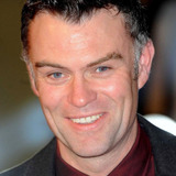 Джулиан Льюис Джонс — Etienne Feyder