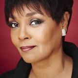 Клэр Рили — TV Reporter