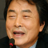 Min Ji-hwan — Congressman Bong