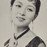 東谷暎子