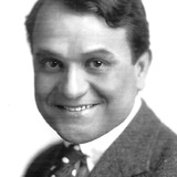 Franklyn Farnum — Shopper with Cart (uncredited)