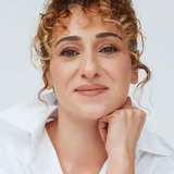 Derya Karadaş — Defne