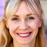 Beth Hoyt — Blonde Bridesmaid