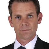 Тобиас Джеймс-Сэмюэлс — Fun House Officer (uncredited)