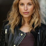 Катрин Де Кандоул — Chloe