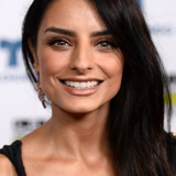 Aislinn Derbez — Diana