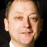 Ken McCluskey — Derek Scully