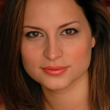 Kennen Sisco — Autograph Girl (uncredited)