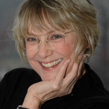 Mary Beth Hurt — Museum Curator (uncredited)