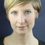 Linnea Bond — Drake Hostess