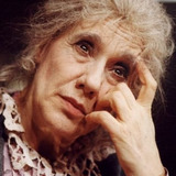 Maja Komorowska — aktorka recytująca wiersz Miłosza