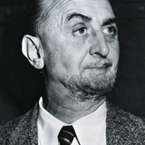 Torben Meyer — Chef (uncredited)