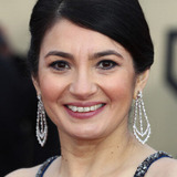 Зенобия Шрофф — Muneeba Khan