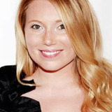 Nicole Neuman — Sara (uncredited)