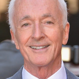 Энтони Дэниелс  — C-3PO