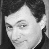 Faust Mindlin — бизнесмен в гостиничном номере