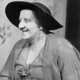 Maureen Delaney — Mrs. Davin