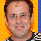 Richmond Arquette — Sandra's boyfriend