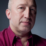 Сергей Стёпин — Лев/офицер с мороженым