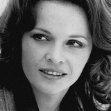 Laura Antonelli — Angela