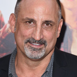 Майкл Пападжон — Bank Security Guard (uncredited)