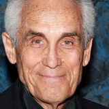 Steven Marlo — Fireman (uncredited)