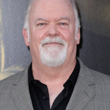 Уэйн Дюваль — Executive #1