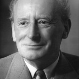 Kynaston Reeves — Lord Stanley (uncredited)