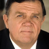 Pat Hingle — Commissioner James Gordon