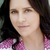 Мишель Артур — Field Reporter