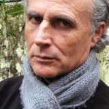 Juan Vitali — Voz Agente de Viajes