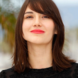 Nathalia Acevedo — Élia's Assistant