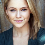 Cassi Thomson — Chloe Steele