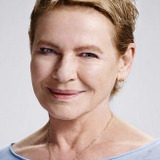 Dianne Wiest — Peg