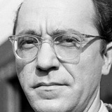 Ludwik Kasendra — Gate Monk (uncredited)