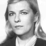 Magdalena Chilmon — airplane passenger (uncredited)