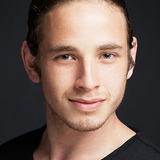 Cem Yiğit Üzümoğlu — Akın