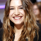 Izïa Higelin — Manu