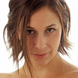 Adriana Guerra — Woman (uncredited)