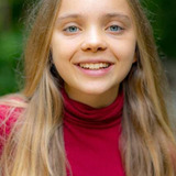 Lale Andrä — Dienstmädchen Magda