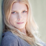 Lauren Schneider — Sarah