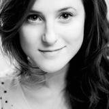 Nadia Kamil — Paige