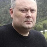 Bjørn Iversen — Rolf Ottersen (uncredited)